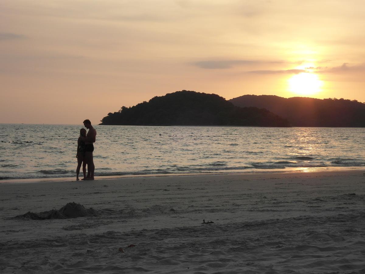 Langkawi Dormitorio Pantai Cenang  Bagian luar foto